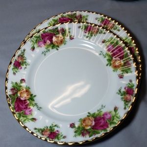 Set of 2 Vintage Royal Albert salad plates